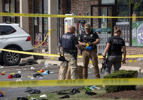 At least 6 killed, dozens injured in weekend shootings across US